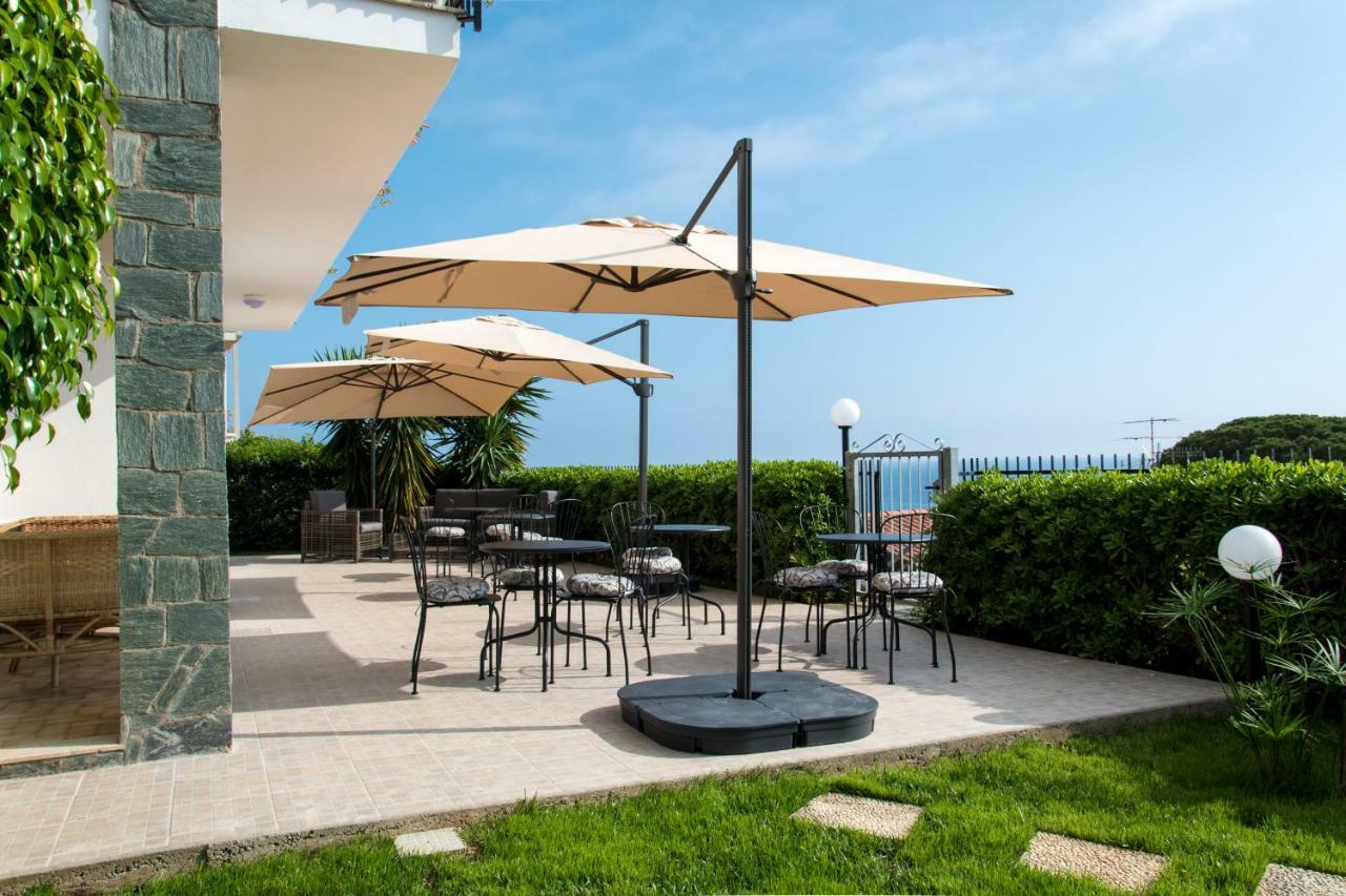 L'Oasi Di Giorgia Bed & Breakfast Cittadella del Capo Dış mekan fotoğraf